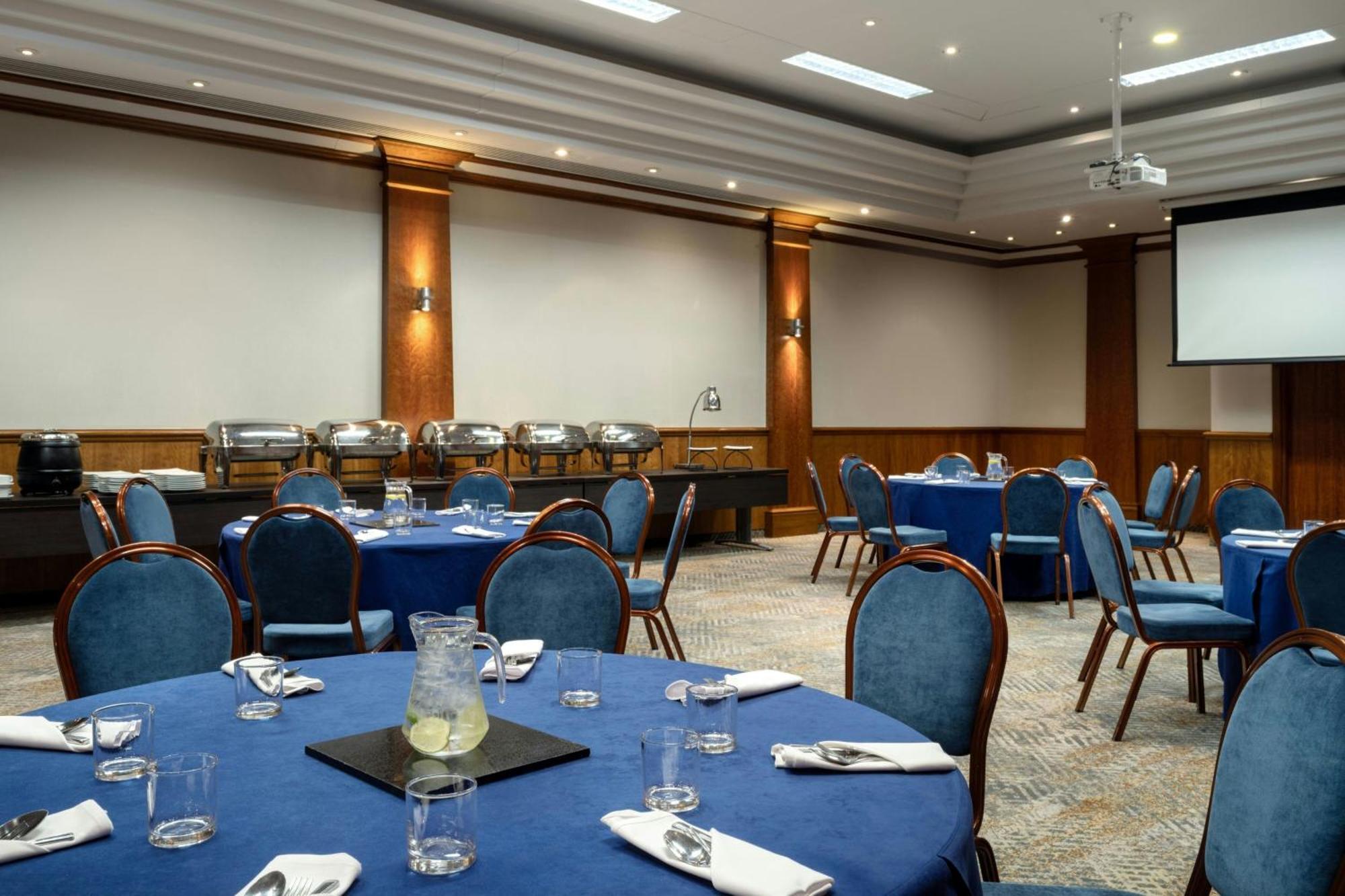 Delta Hotels By Marriott Newcastle Gateshead Swalwell Bagian luar foto