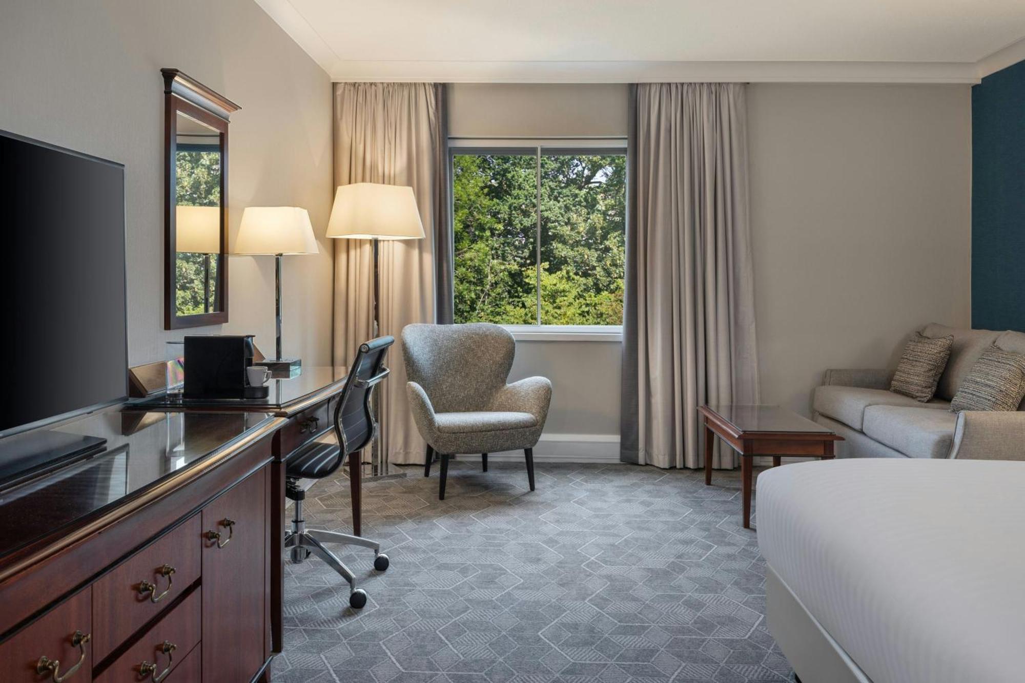 Delta Hotels By Marriott Newcastle Gateshead Swalwell Bagian luar foto