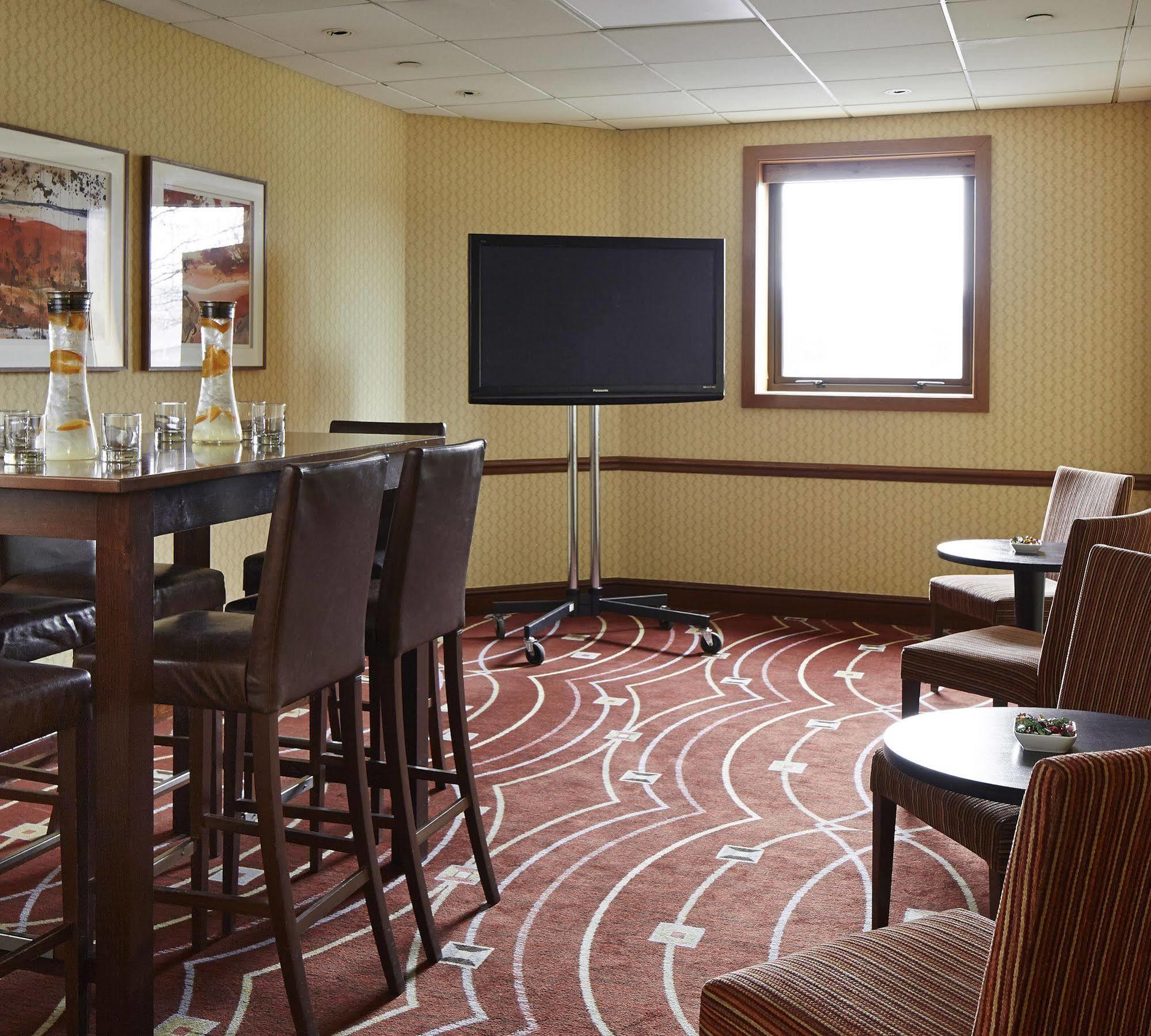 Delta Hotels By Marriott Newcastle Gateshead Swalwell Bagian luar foto